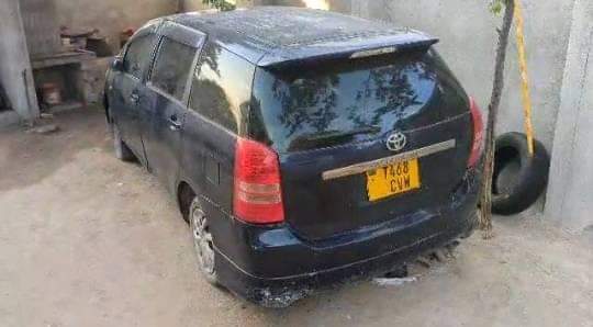 A picture of 2005 Toyota Wish New stock