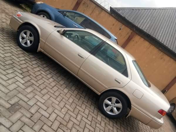 A picture of Toks standard Extremely Clean 2002 camry LE Buy and drive