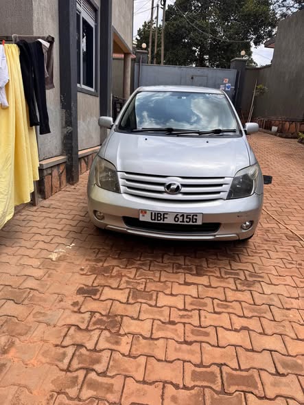 used toyota ist