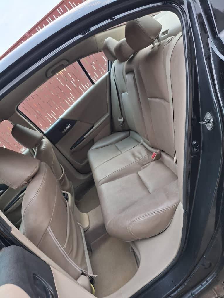 A picture of HONDA ACCORD 014