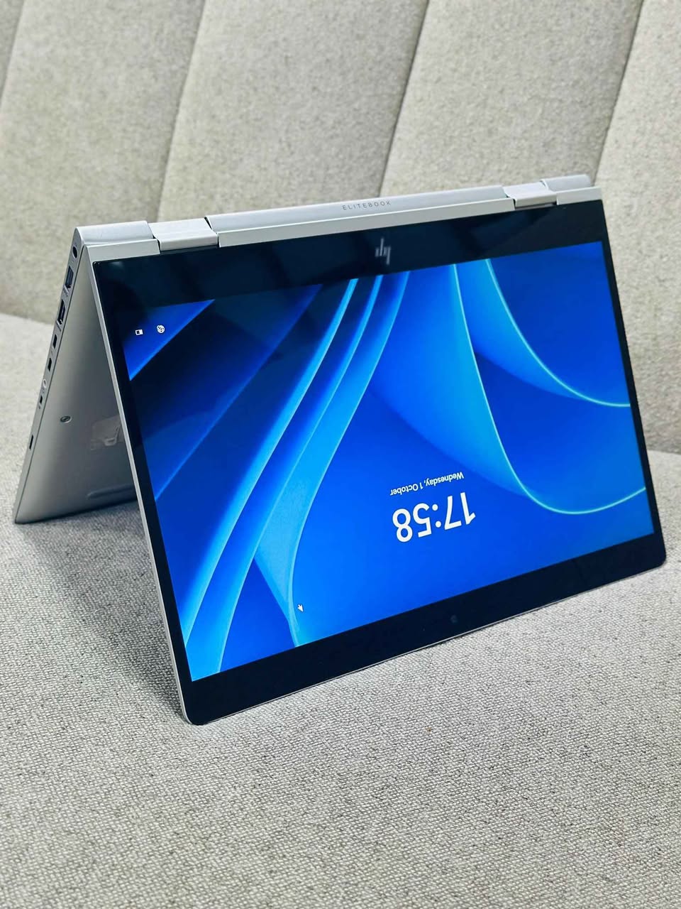 A picture of Hp ELITEBOOK i7 deposit 200k commitment we deliver to you