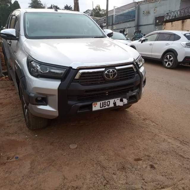 used toyota hilux