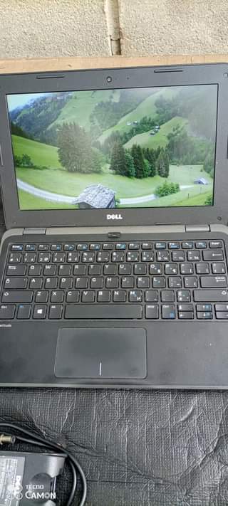 A picture of DELL latitude Celeron portable at 430 000