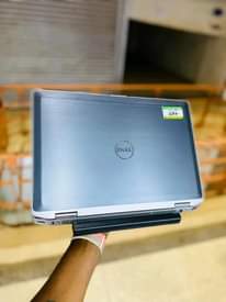 A picture of Dell latitude E6320