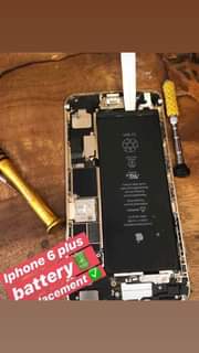 A picture of FUNDI IPHONE