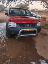 used nissan np300