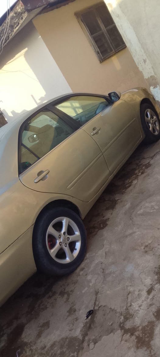 A picture of Toyota Camry V6 engine engine gear working perfect 3m