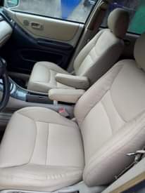 A picture of Toyota Highlander 03