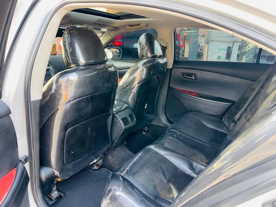 A picture of A year used LEXUS ES350 2008