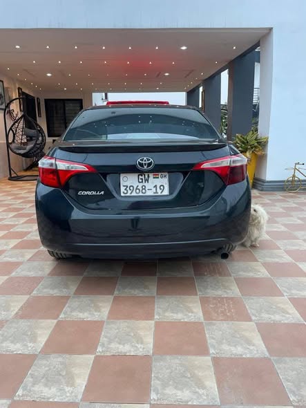 A picture of Corolla s