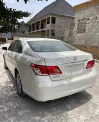 A picture of 2011 Lexus Es350