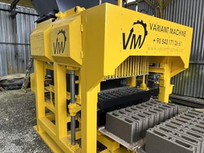 A picture of Second Hand 5 Per Press Concrete Brick Machine Copmlete Set