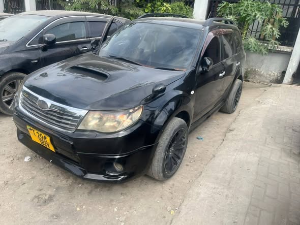 A picture of SUBARU FORESTER BEI 14 5M FULL DOCUMENT FULL AC GARI