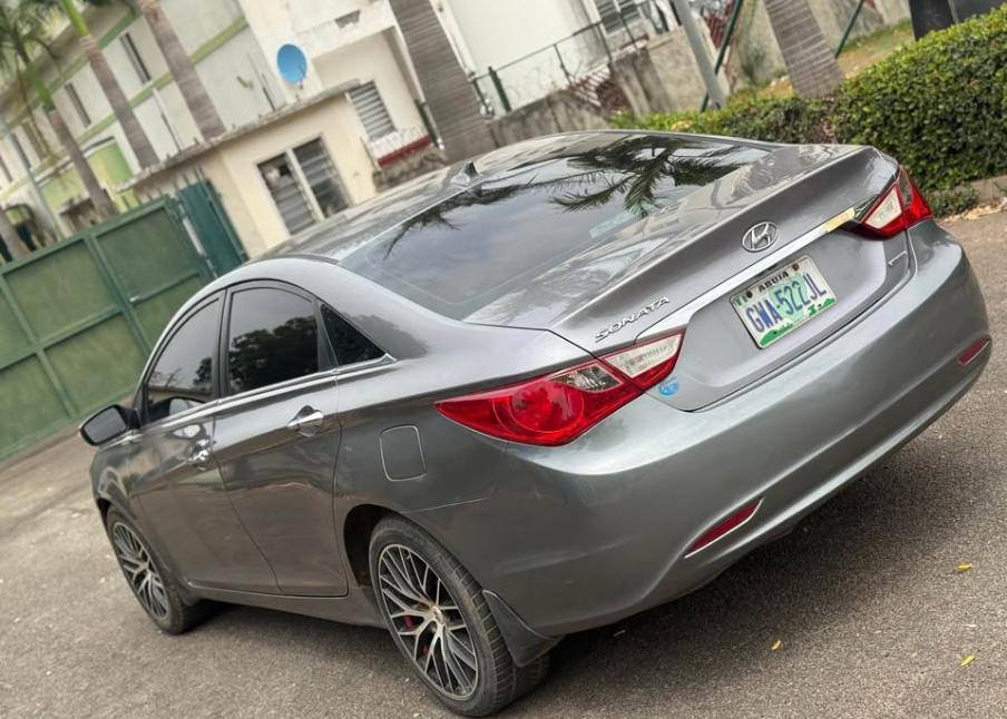 A picture of 2012 Hyundai Sonata LS