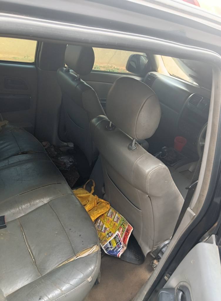 isuzu kb 300