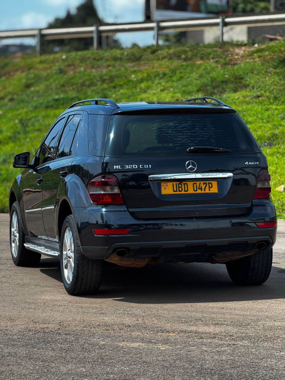 A picture of Mercedes benz diesel 35m
