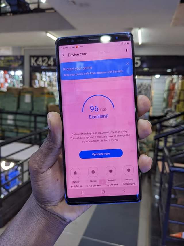 A picture of NOTE 8 SAMSUNG AT 250000
