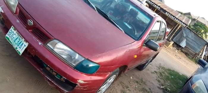A picture of 2002 Nissan Almera 2002