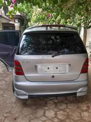 A picture of Extremely super sharp Benz B200 With untempered Engine and Gear