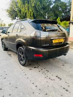 A picture of Toyota Harrier