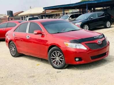 A picture of Brand TOYOTA Model CAMRY Year 2010 Transmission Automatic Price 3