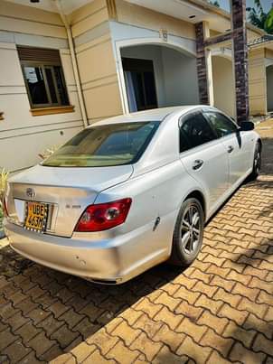 A picture of Toyota markx 15m