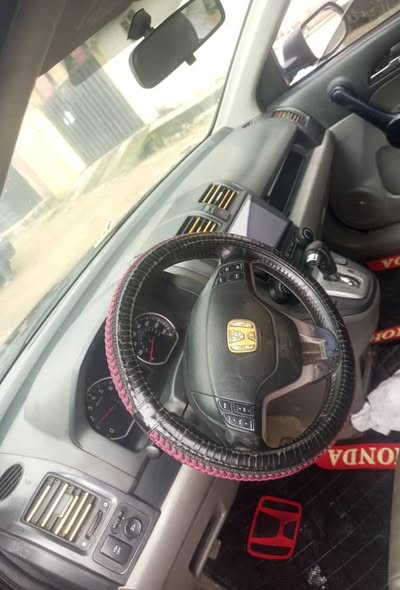 A picture of Clean 2009 Honda CR V buy and drives