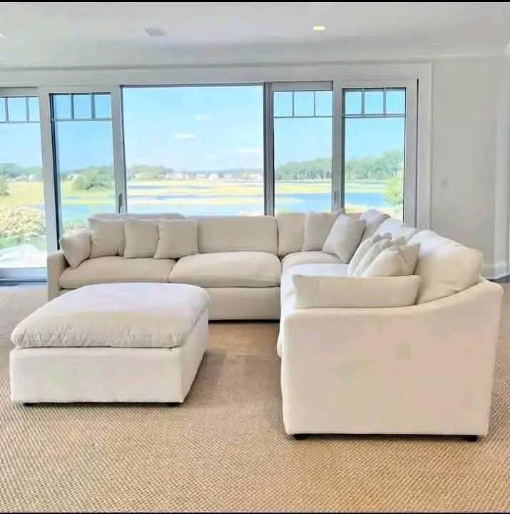 A picture of SOFA COACH AT 200 000 UGX FOR SALE