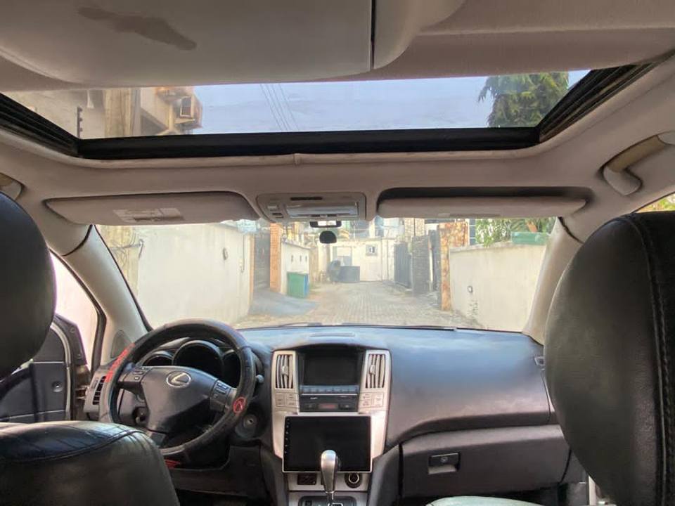 A picture of Reg Lexus Rx400h
