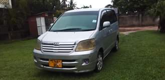 A picture of Toyota noah