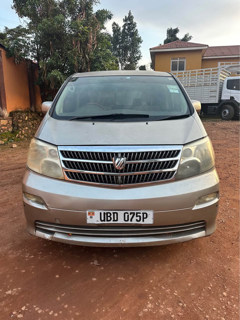 A picture of Toyota alphard 3 0