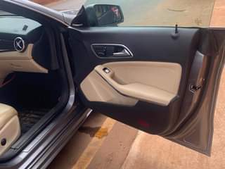A picture of CLA250 BENZ