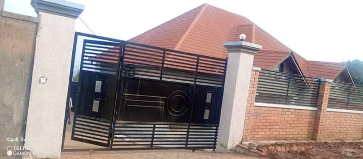self compound houses