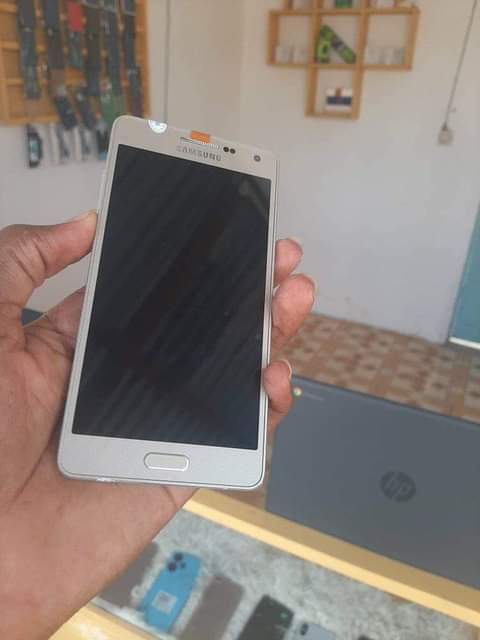 A picture of SAMSUNG GALAXY A5