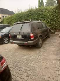 A picture of Nissan Pathfinder 2000