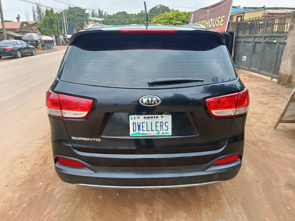 A picture of 2016 Kia Sorrento