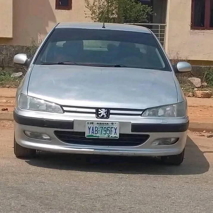 A picture of  DISTRESS DISTRESS 406 PEUGEOT