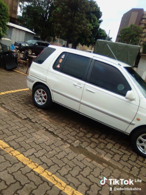 A picture of 1998 Toyota Raum st