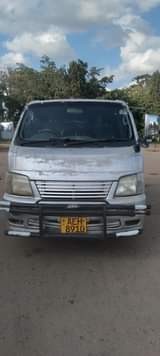 used nissan caravan