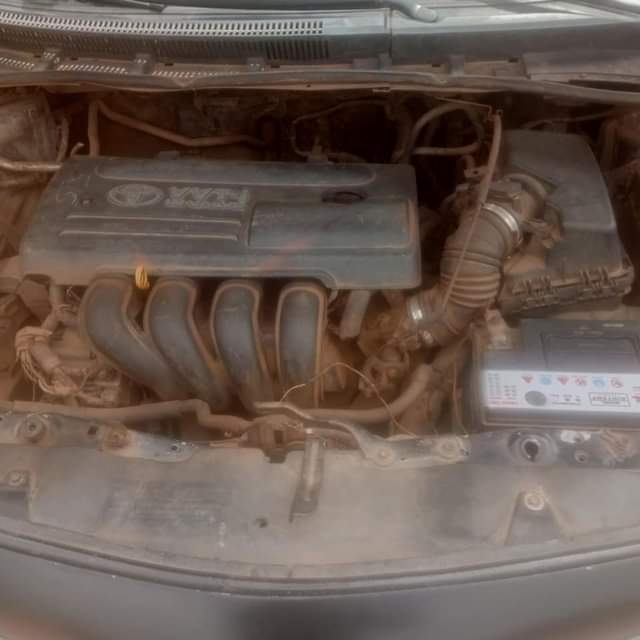 A picture of Toyota Corolla 2012 manual gear