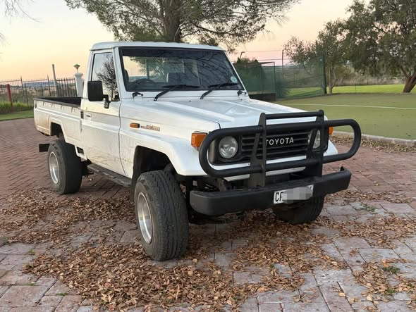 toyota land cruiser