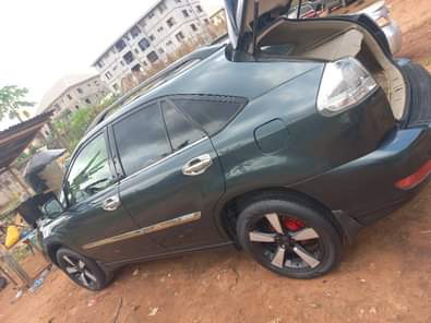 A picture of Extremely clean RX330 Price 4 8 Location Anambra 09033547255