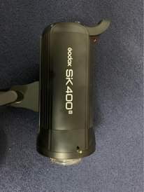 A picture of Godox sk 400 ii