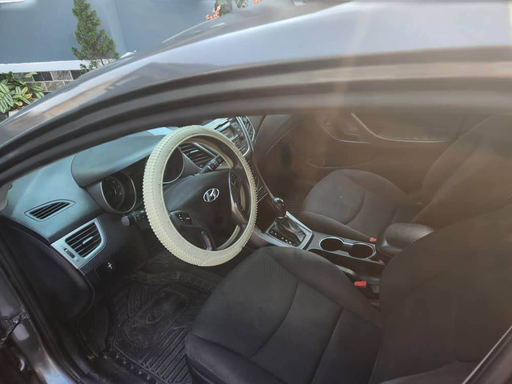 A picture of Hyundai elantra 2015