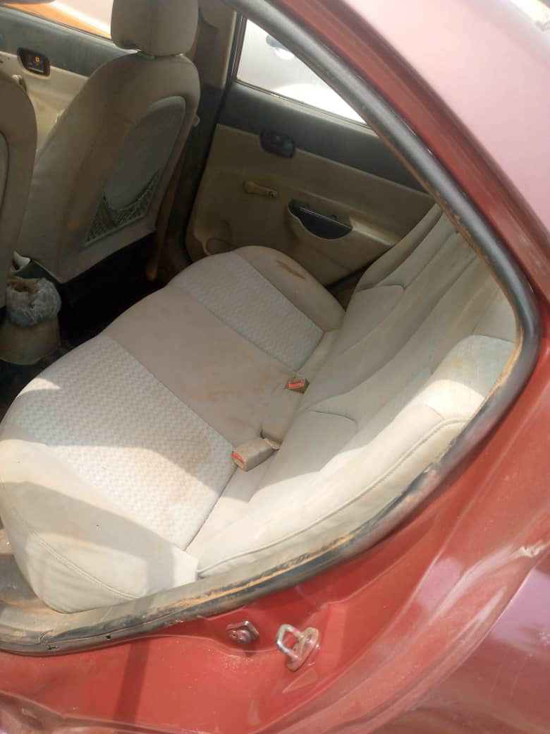 A picture of 2005 Hyundai elantra
