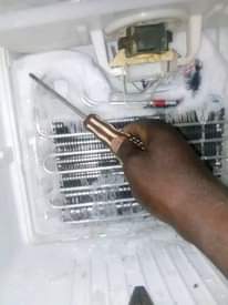 A picture of Fundi friji na ac tupo mwenge pamoja na kigamboni 0688876065