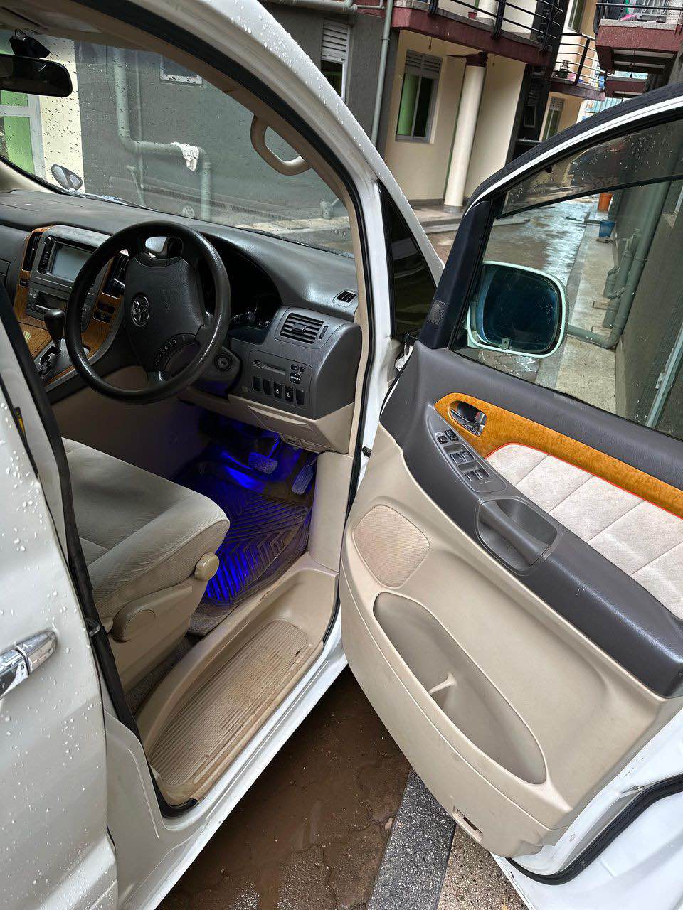 A picture of Alphard