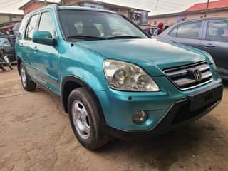 A picture of Honda CR V 4WD Clean Sound Used Buy Drive Remote