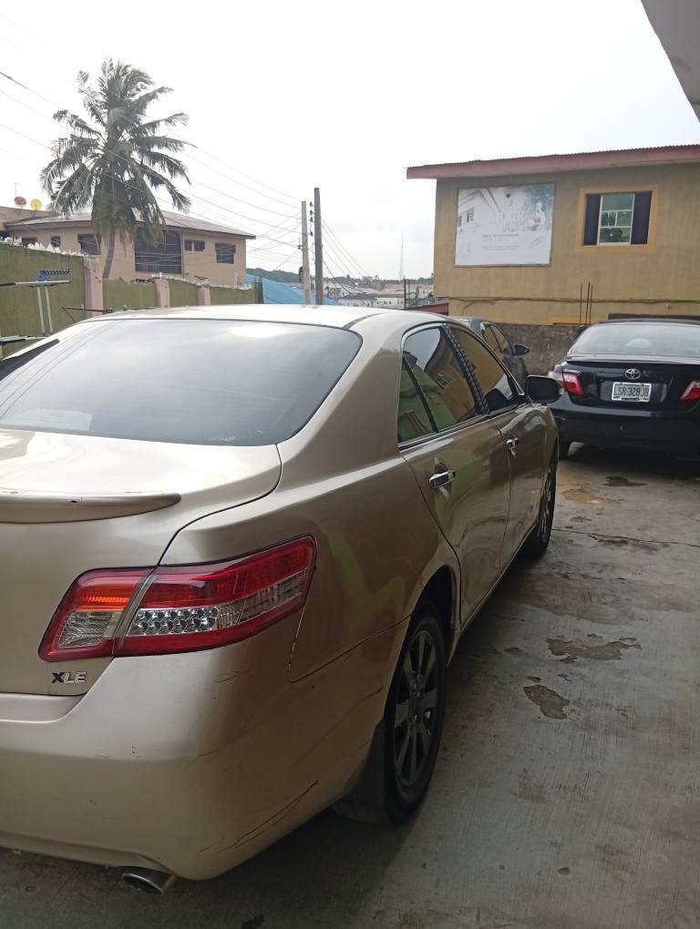 A picture of Toyota Camry muscle 08