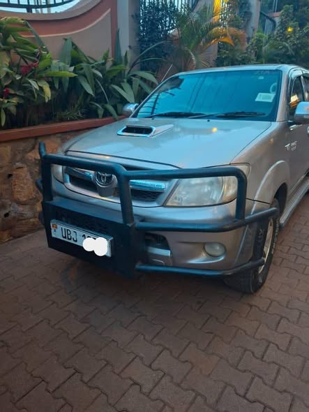 A picture of TOYOTA HILUX DOUBLE CABINE 2008 MANUAL 1KD
